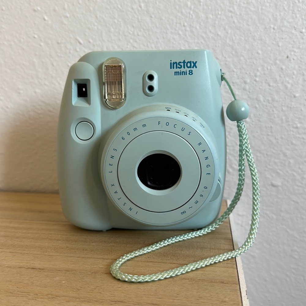 Fujifilm INSTAX Mini 8 Instant Camera (Blue) (Discontinued by Manufacturer)